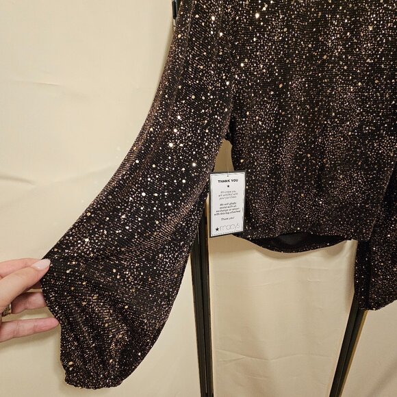 Alex & Sophia Glitter Side-Shirred V-Neck Black and Gold Top - Picture 4 of 12